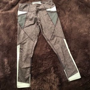 Nordstrom’s Zella cropped leggings